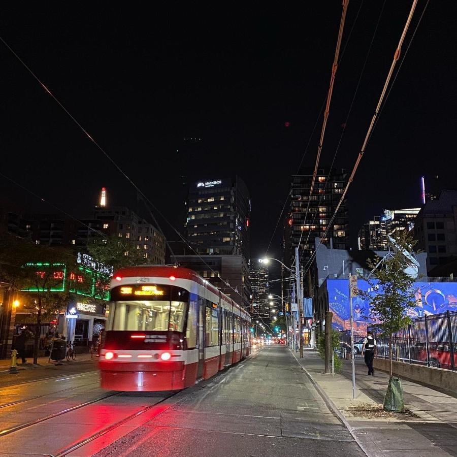 Luxury Adventure Cn Tower/Mtcc/Scotiabank Arena Apartment Toronto Exterior photo